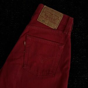 VINTAGE RED HIGH WAISTED LEVI JEANS - SIZE 24 (SUPER FLATTERING!)